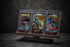 TCG Booster Pack Ständer – OneTouch Display, personalisierbar