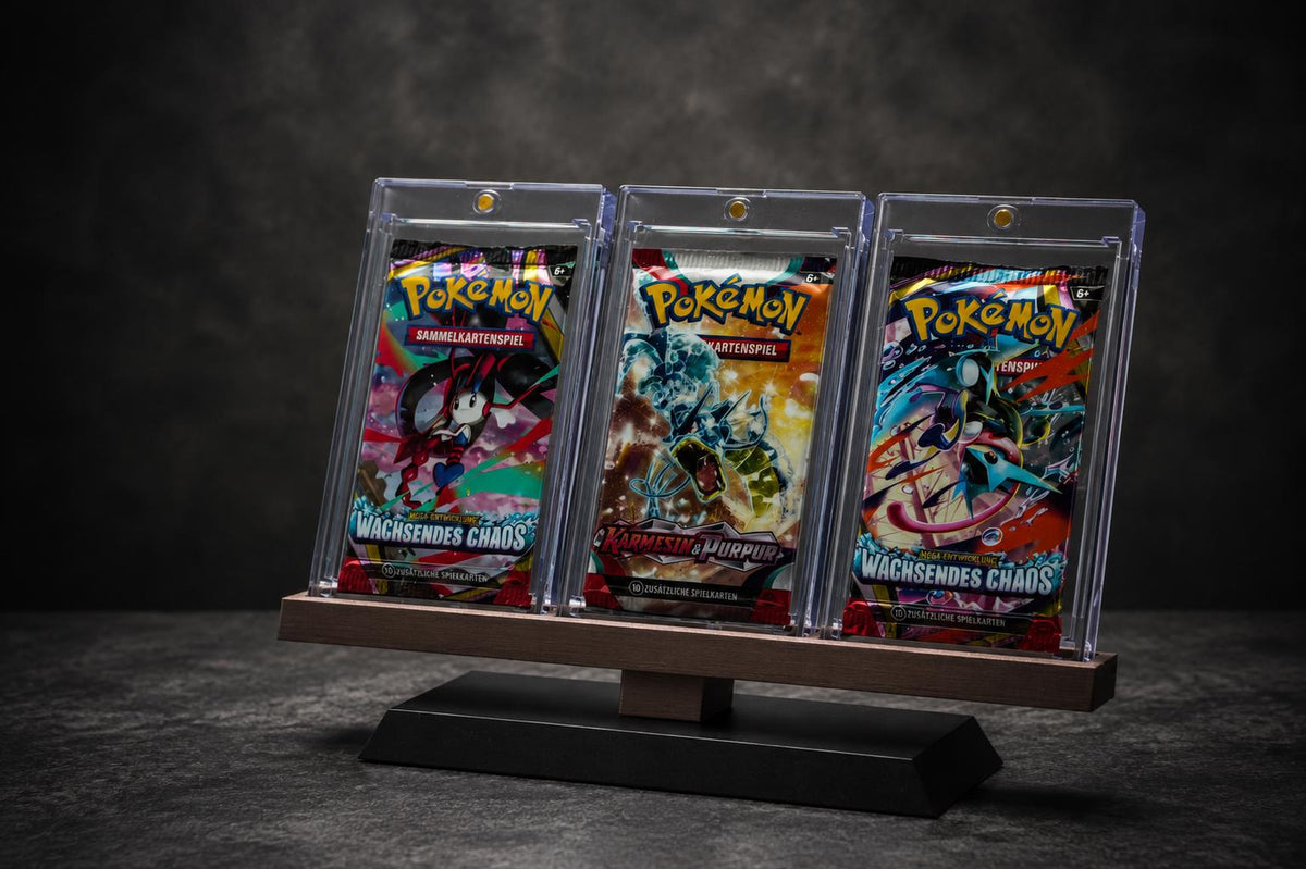 TCG Booster Pack Ständer – OneTouch Display, personalisierbar