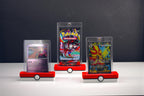 Pokeball Ständer für Sammelkarten – Toploader & One Touch