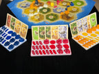 Catan Spielertableau – Kartenhalter & Figurenablage