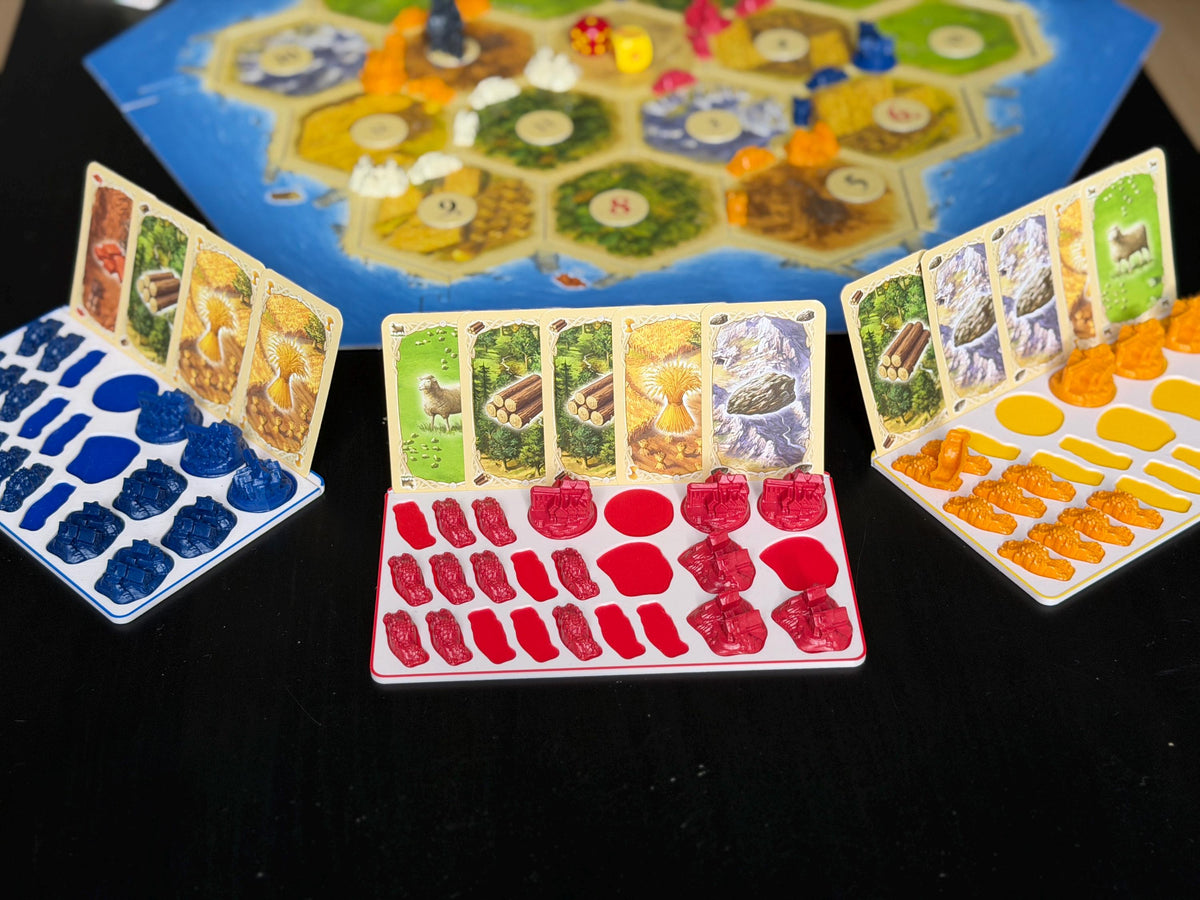 Catan Spielertableau – Kartenhalter & Figurenablage