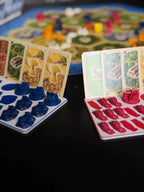 Catan Spielertableau – Kartenhalter & Figurenablage