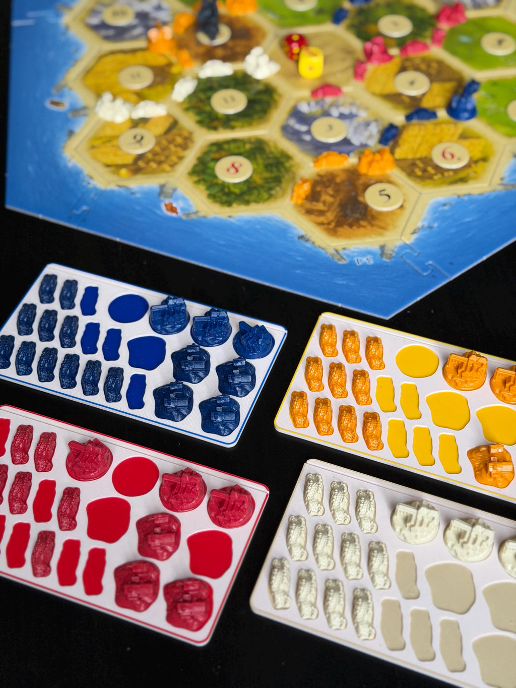 Catan Spielertableau – Kartenhalter & Figurenablage