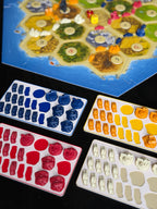 Catan Spielertableau – Kartenhalter & Figurenablage