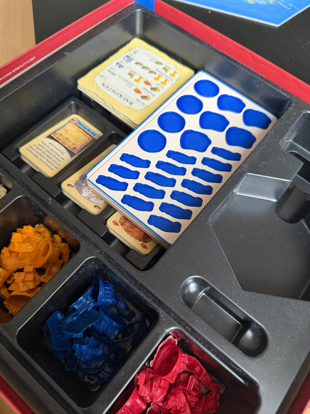 Catan Spielertableau – Kartenhalter & Figurenablage
